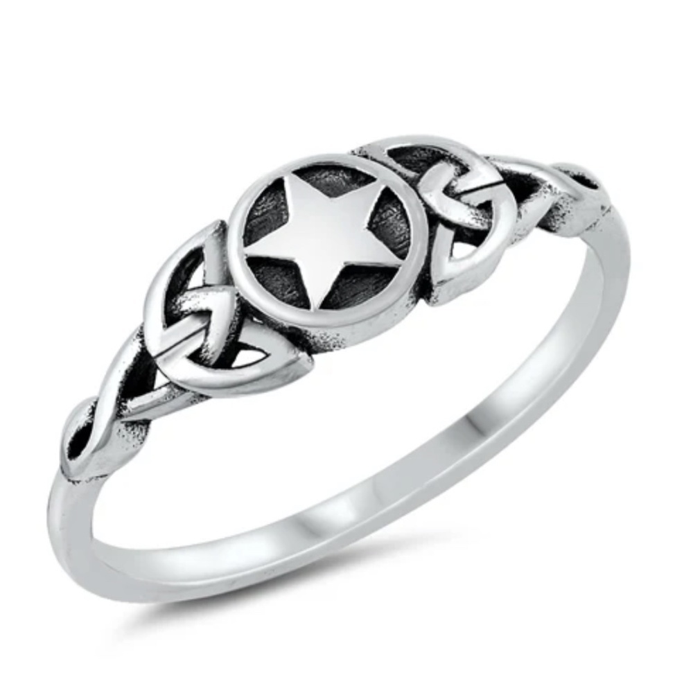 Sterling Silver Star Ring – Size 5.5